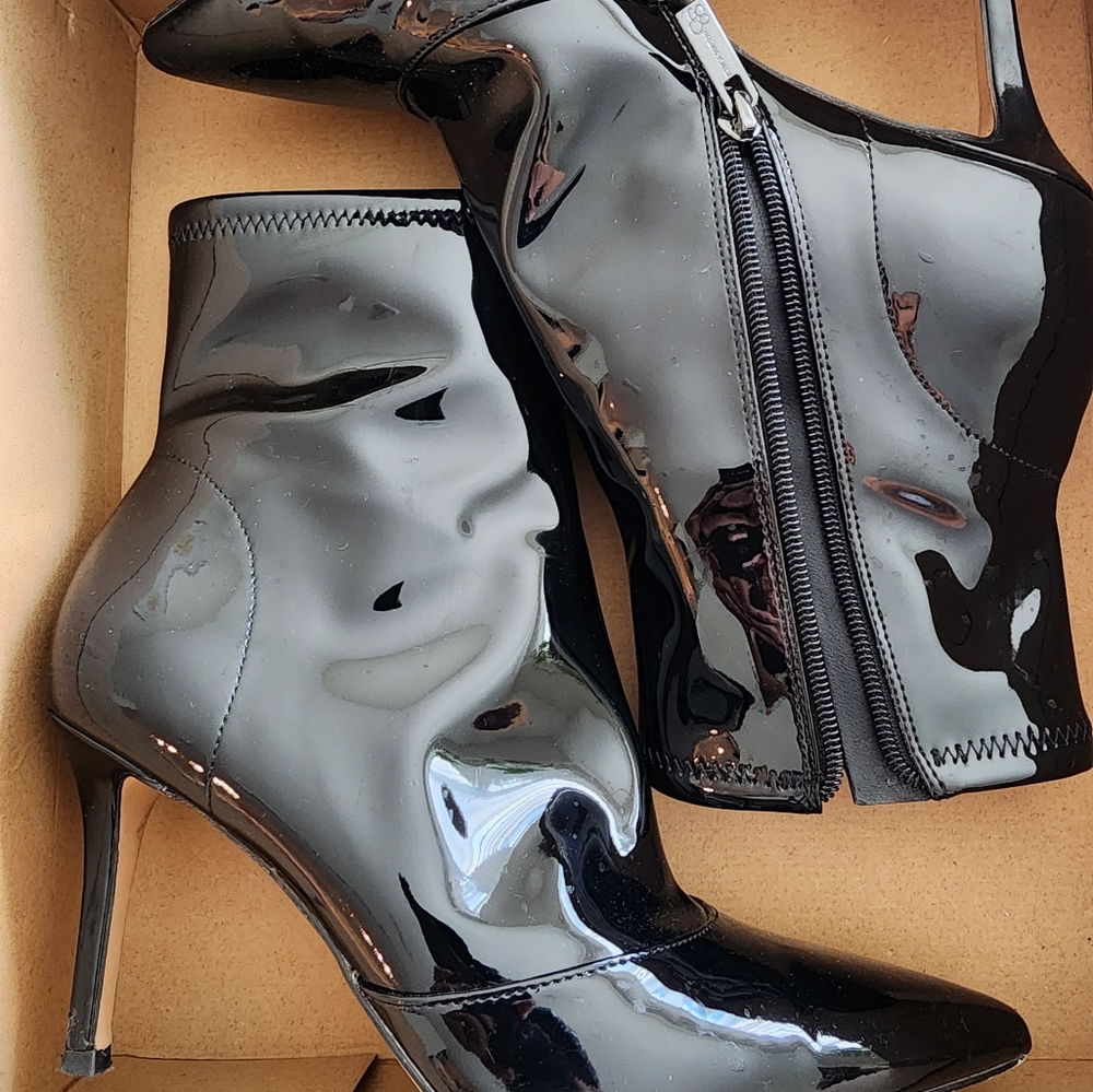 Patent Booties - Picture 3 of 9